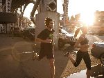 Große Gefühle in der City - Nike zeigt, wie stylisch Urban Running ist. Dazu stellen wir die passen...